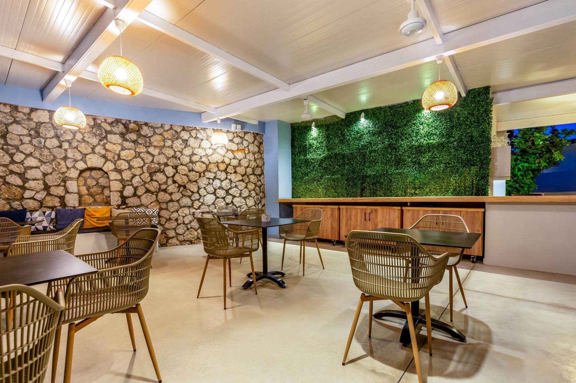 Anasa Corfu (Adults Only) Aparthotel Benitses  Eksteriør bilde