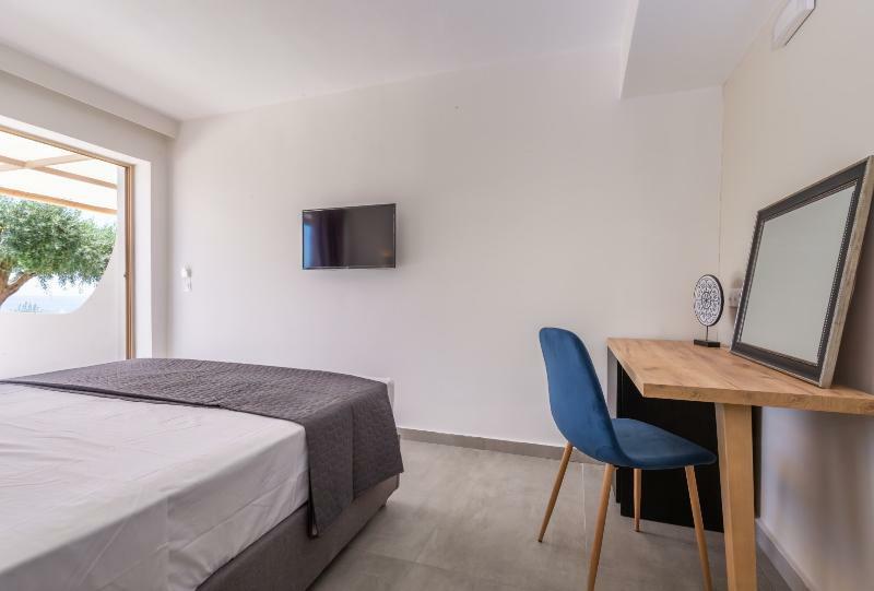 Anasa Corfu (Adults Only) Aparthotel Benitses  Eksteriør bilde